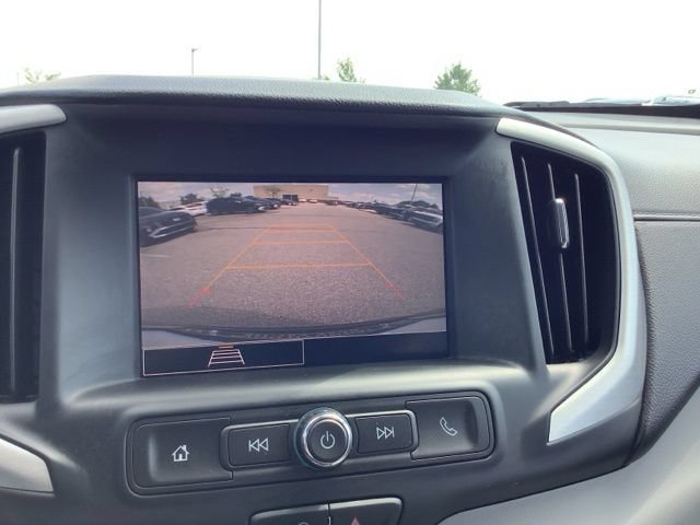 Used 2023 GMC Terrain SLE w/ Driver Convenience Package AWD/4WD image 29