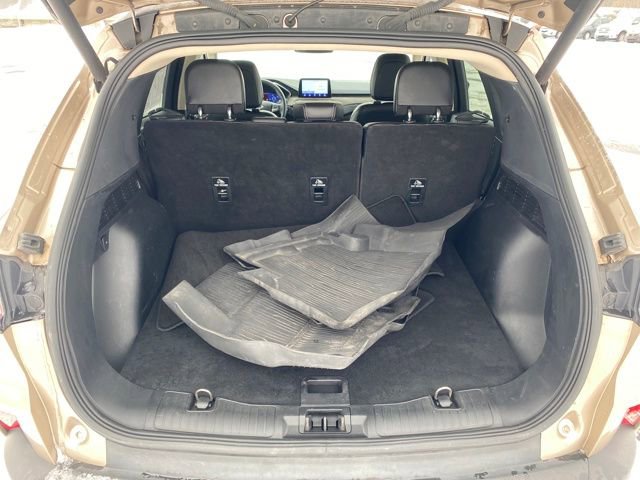 Used 2020 Ford Escape Titanium image 22