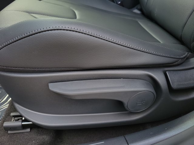 New 2026 Hyundai Elantra SEL Sport FWD image 6