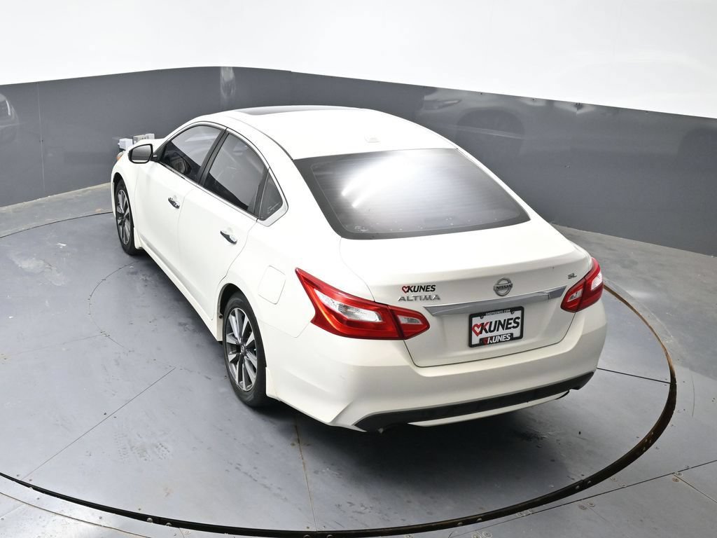 Used 2016 Nissan Altima 2.5 SL w/ 2.5 Technology Package FWD image 47