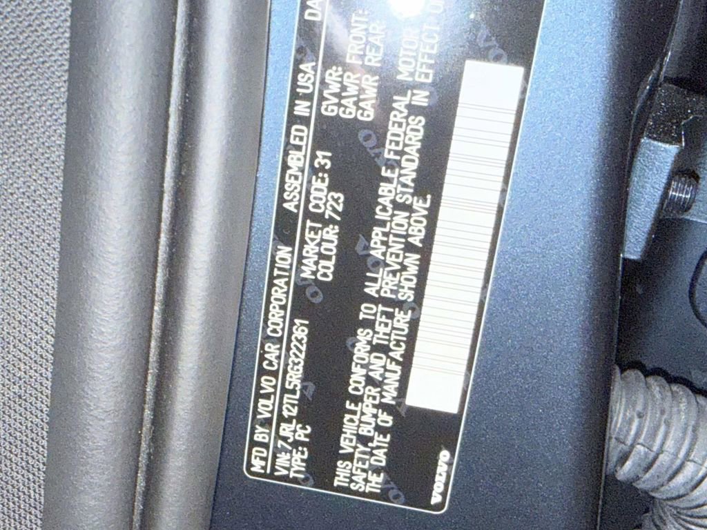 Certified 2024 Volvo S60 B5 Plus image 31