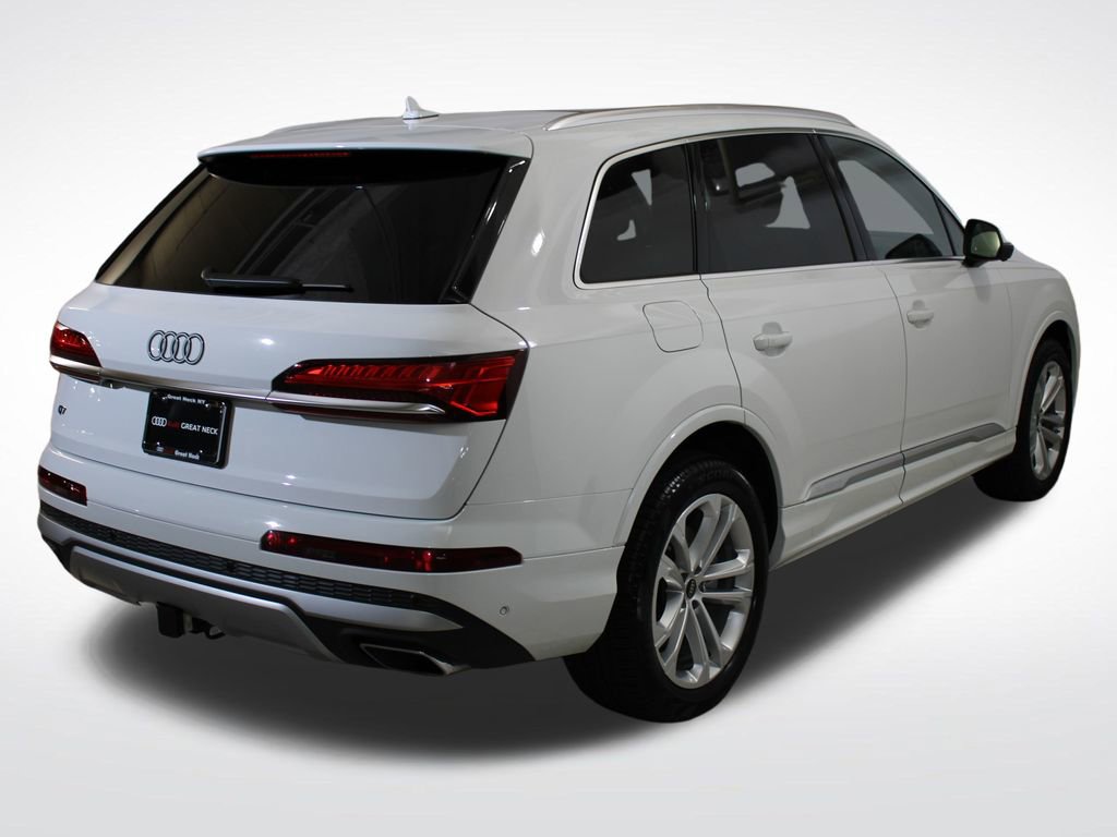 Certified 2025 Audi Q7 2.0T Premium Plus image 10