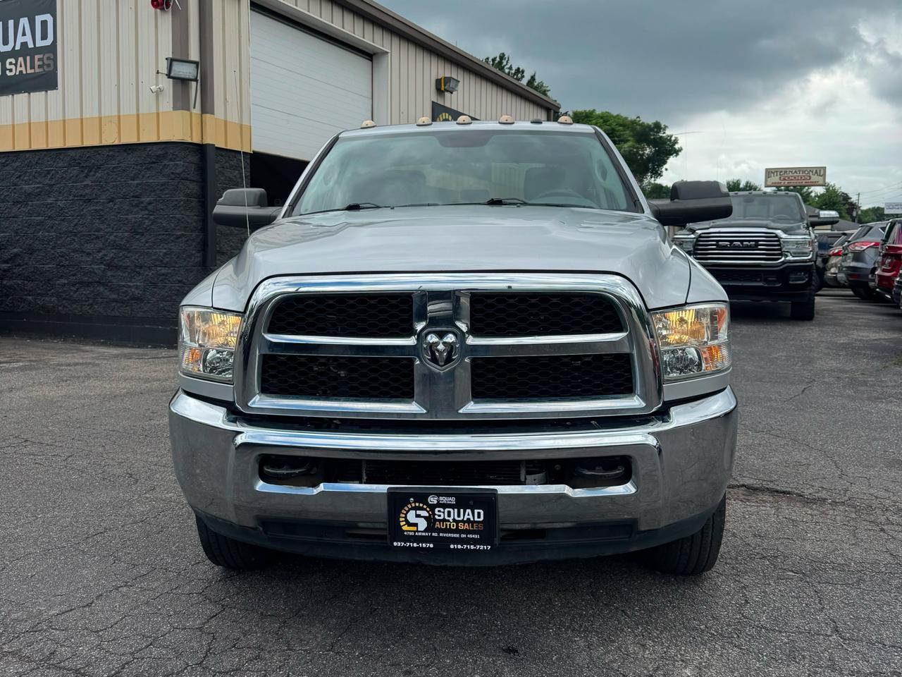 Used 2018 RAM 3500 Tradesman w/ Chrome Appearance Group AWD/4WD image 8