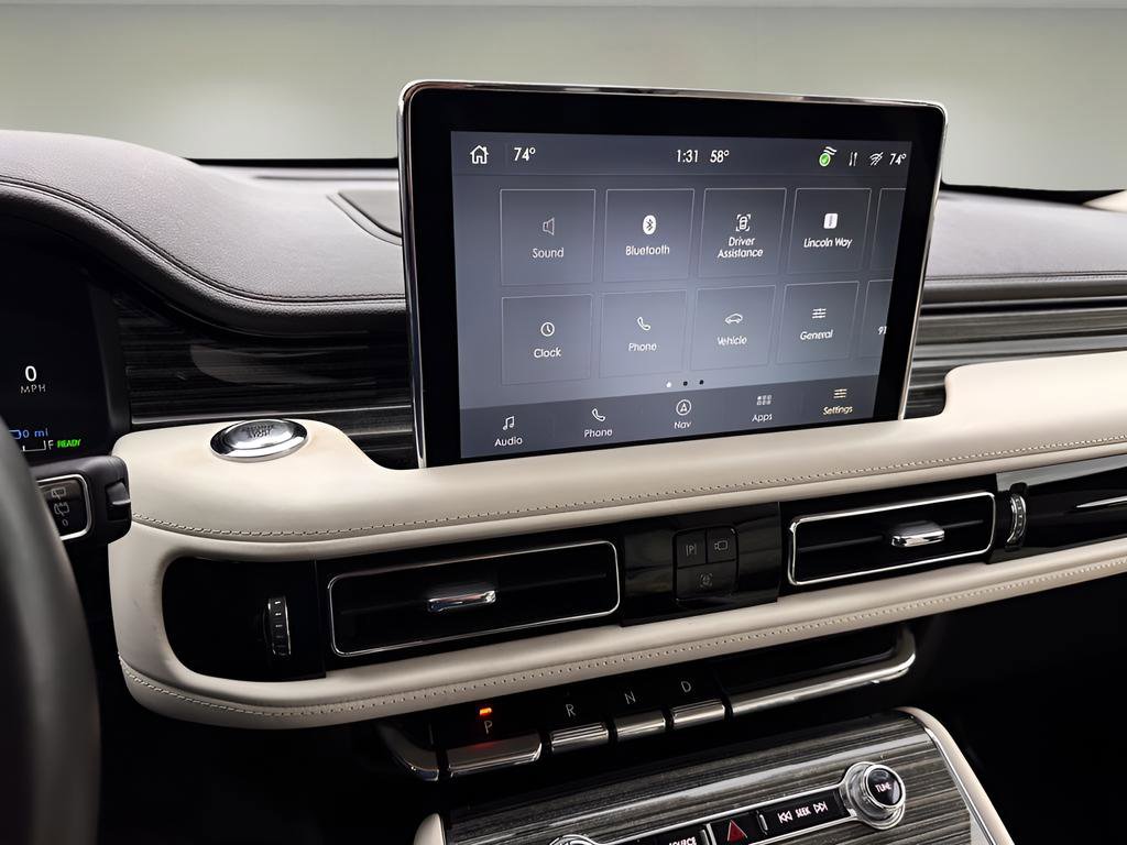 Used 2023 Lincoln Aviator Black Label Grand Touring AWD/4WD image 9
