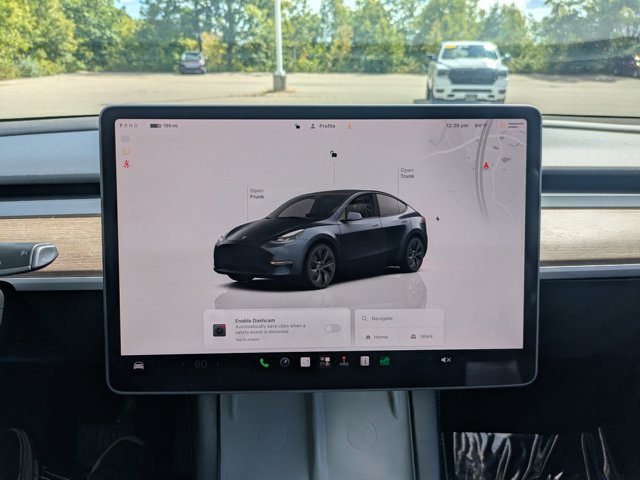 Used 2024 Tesla Model Y Long Range RWD image 21