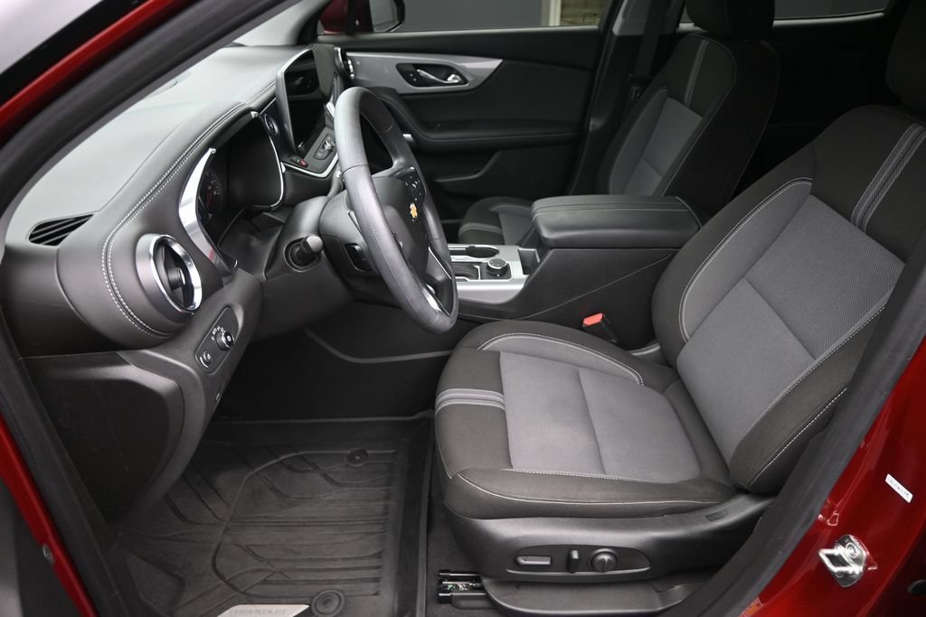 Used 2023 Chevrolet Blazer LT w/ Convenience Package FWD image 10