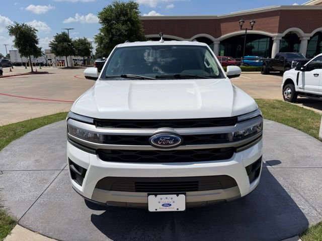 Used 2023 Ford Expedition Max XLT RWD image 2