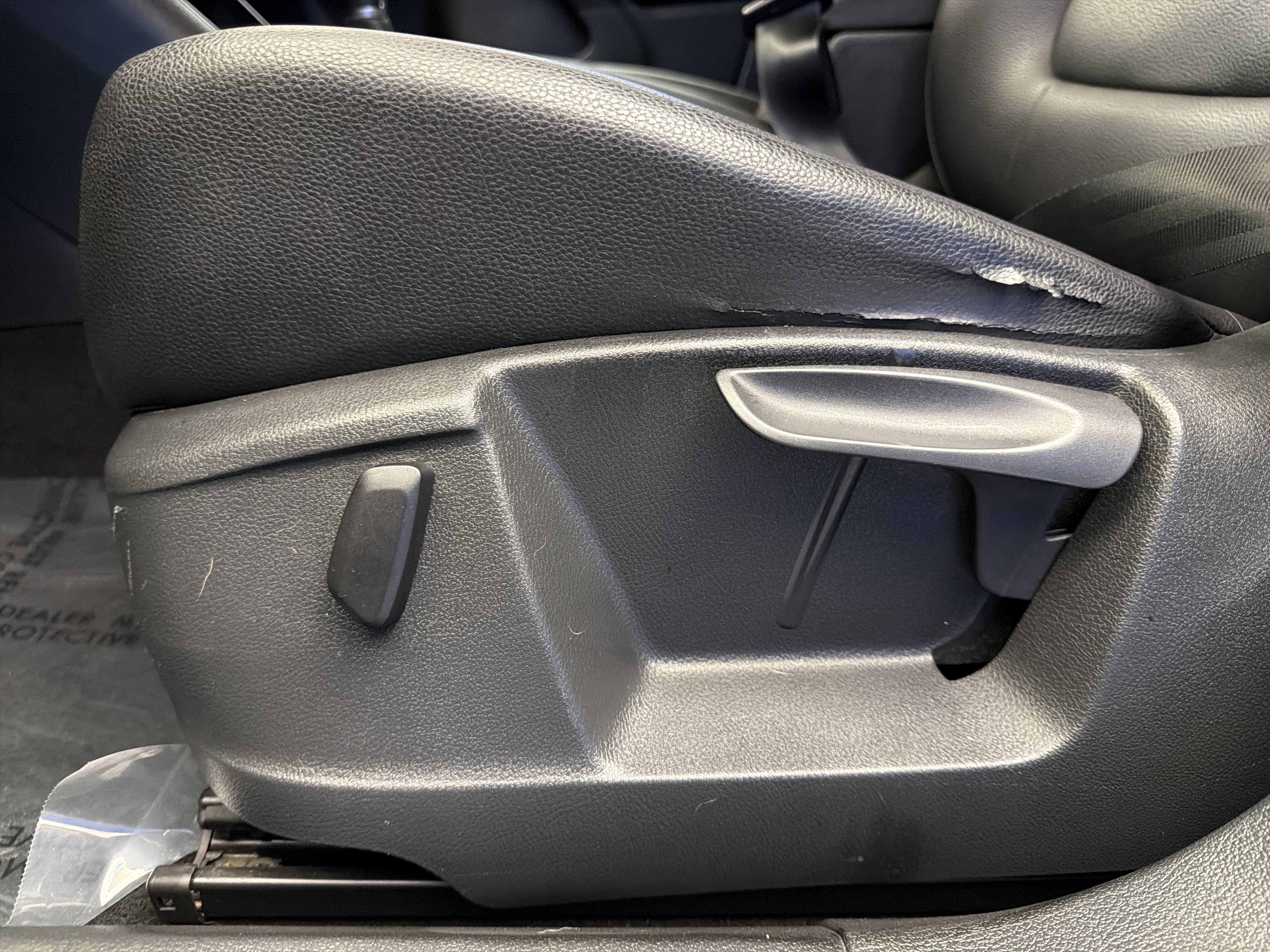 Used 2012 Volkswagen Tiguan SE AWD/4WD image 12