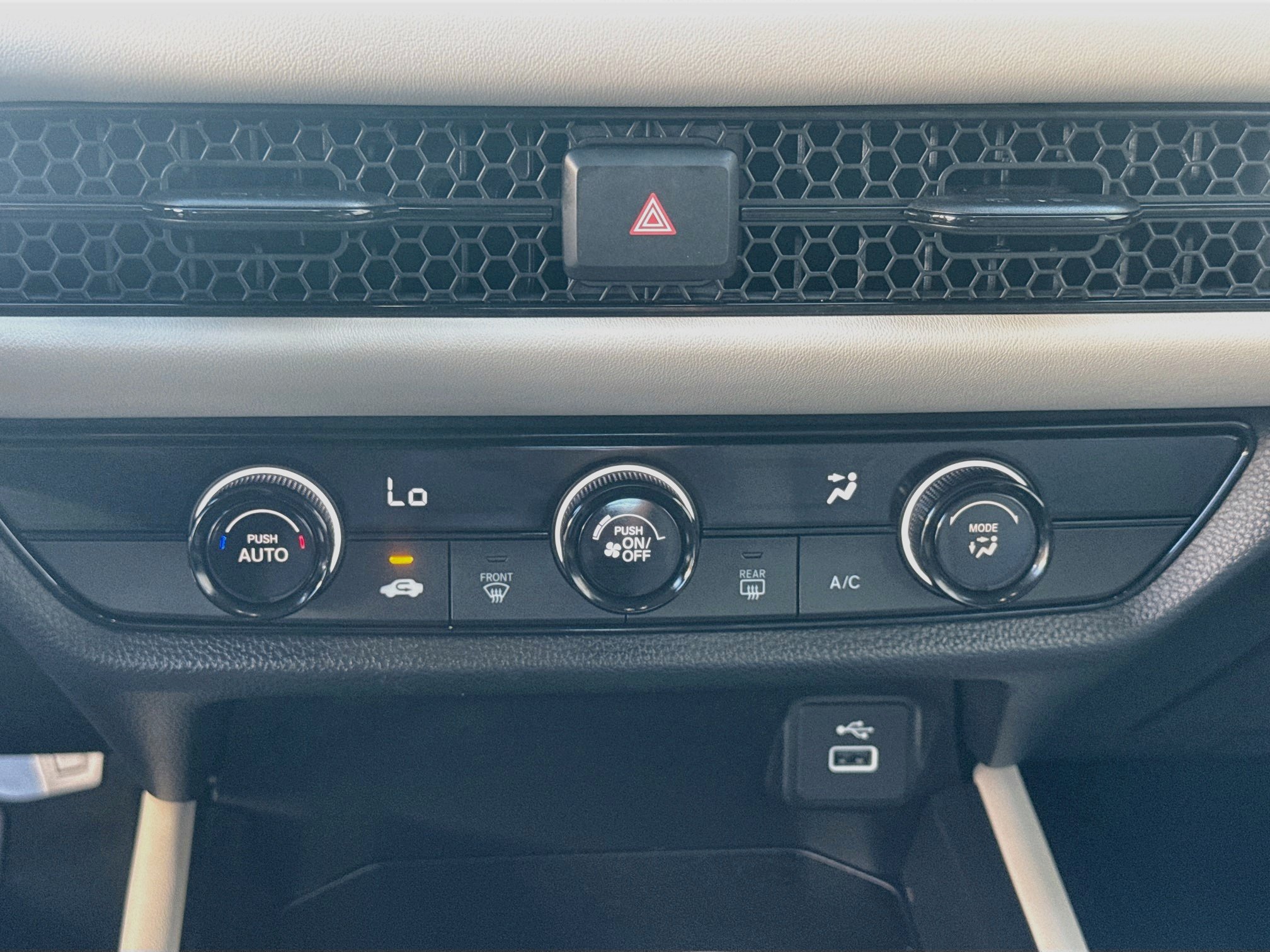 Used 2024 Honda HR-V LX image 14