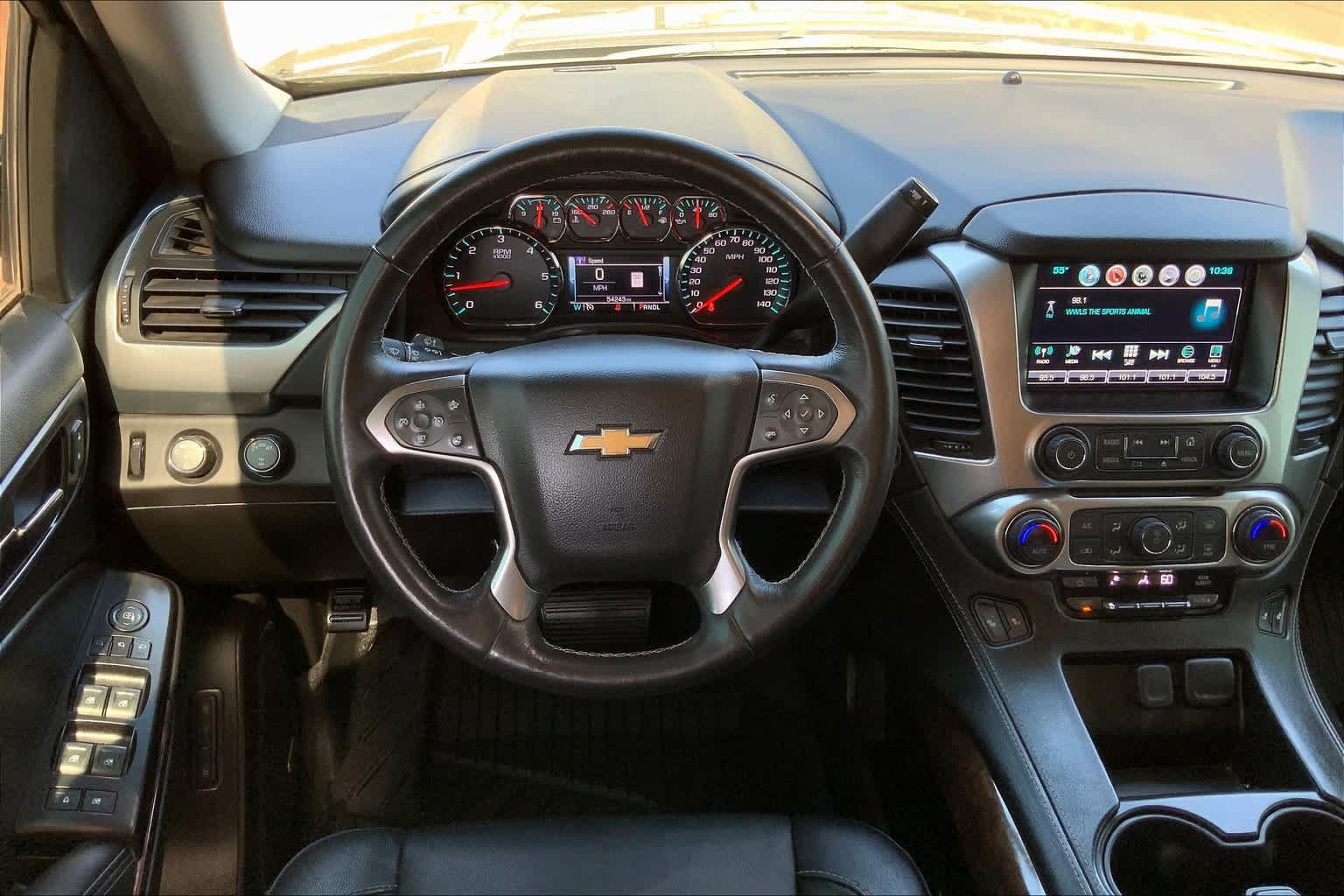 Used 2018 Chevrolet Suburban LT AWD/4WD image 6