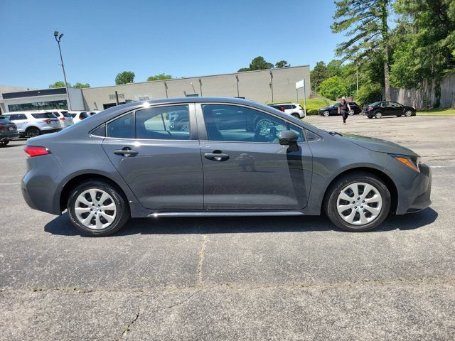 Used 2026 Toyota Corolla LE FWD image 6