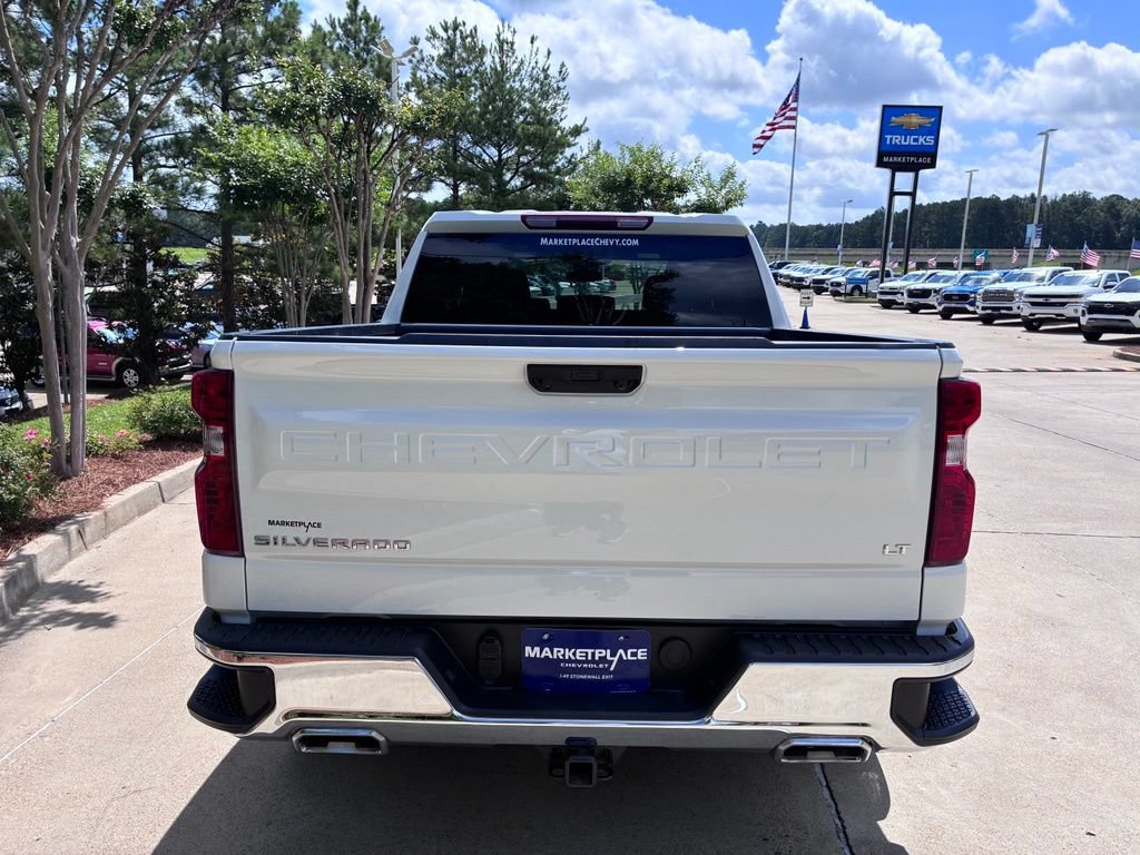 Used 2025 Chevrolet Silverado 1500 LT AWD/4WD image 6