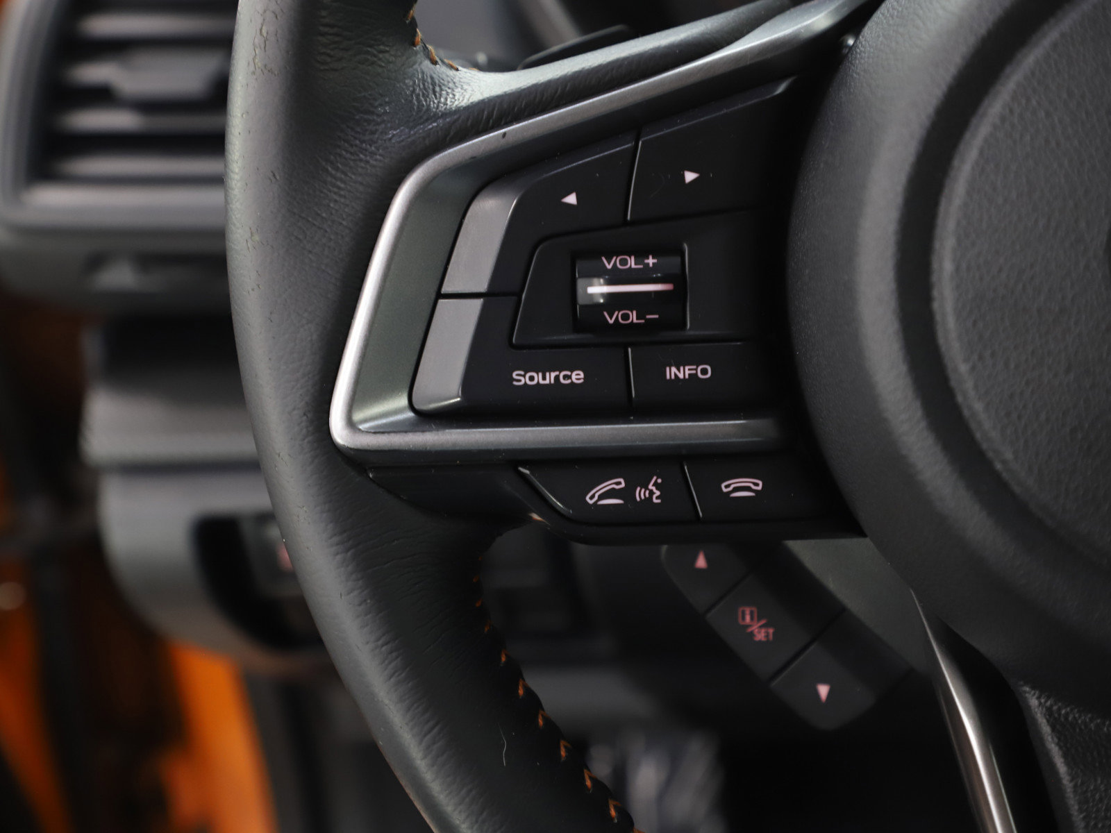 Used 2018 Subaru Crosstrek 2.0i Premium w/ Eyesight System image 26