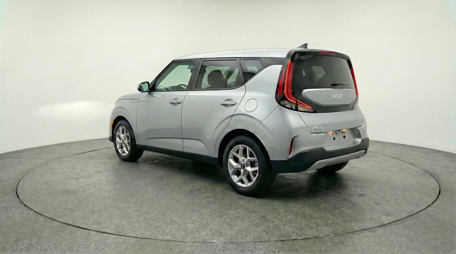 Used 2025 Kia Soul LX w/ LX Technology Package image 6