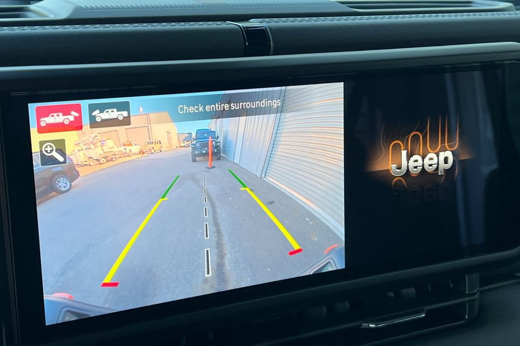 New 2026 Jeep Gladiator Mojave w/ Safety Group AWD/4WD image 19