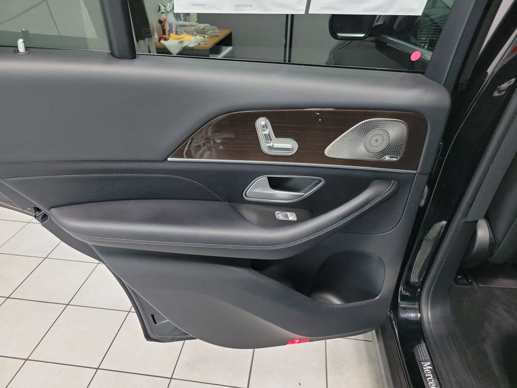 Used 2024 Mercedes-Benz GLE 350 GLE 350 w/ 3rd Row Seat Package image 36