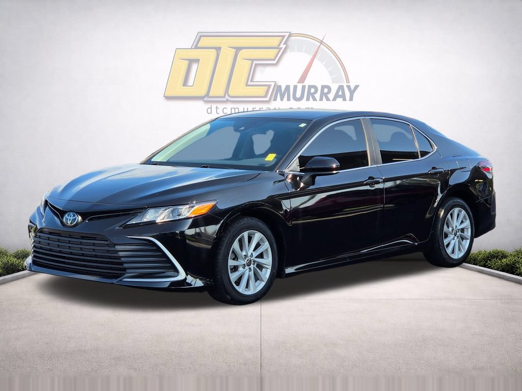 Used 2022 Toyota Camry LE AWD/4WD image 2