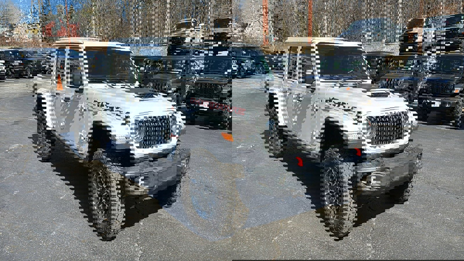 Certified 2024 Jeep Gladiator Mojave image 3