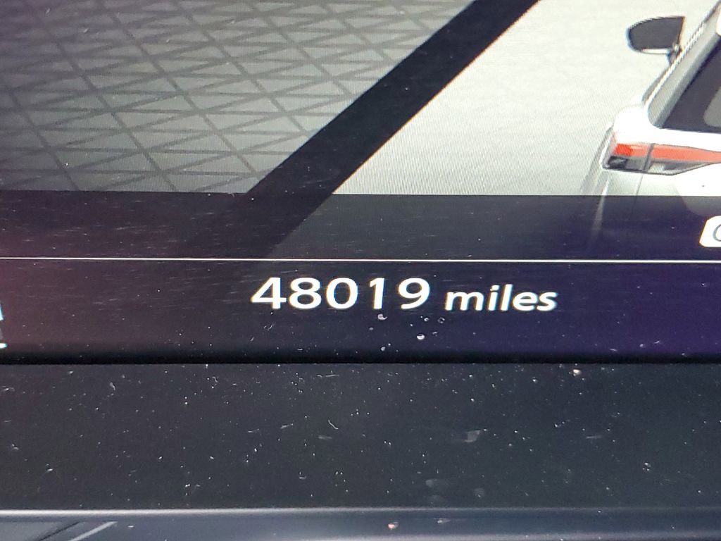 Used 2022 Nissan Pathfinder Platinum w/ Cargo Package FWD image 34