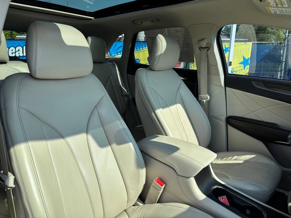 Used 2019 Lincoln MKC Reserve w/ MKC Technology Package FWD image 17