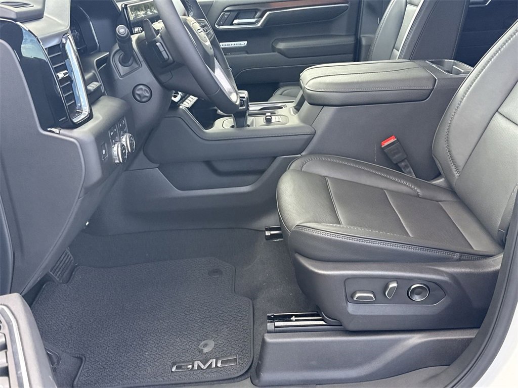 New 2025 GMC Sierra 1500 Denali w/ Denali Reserve Package image 25