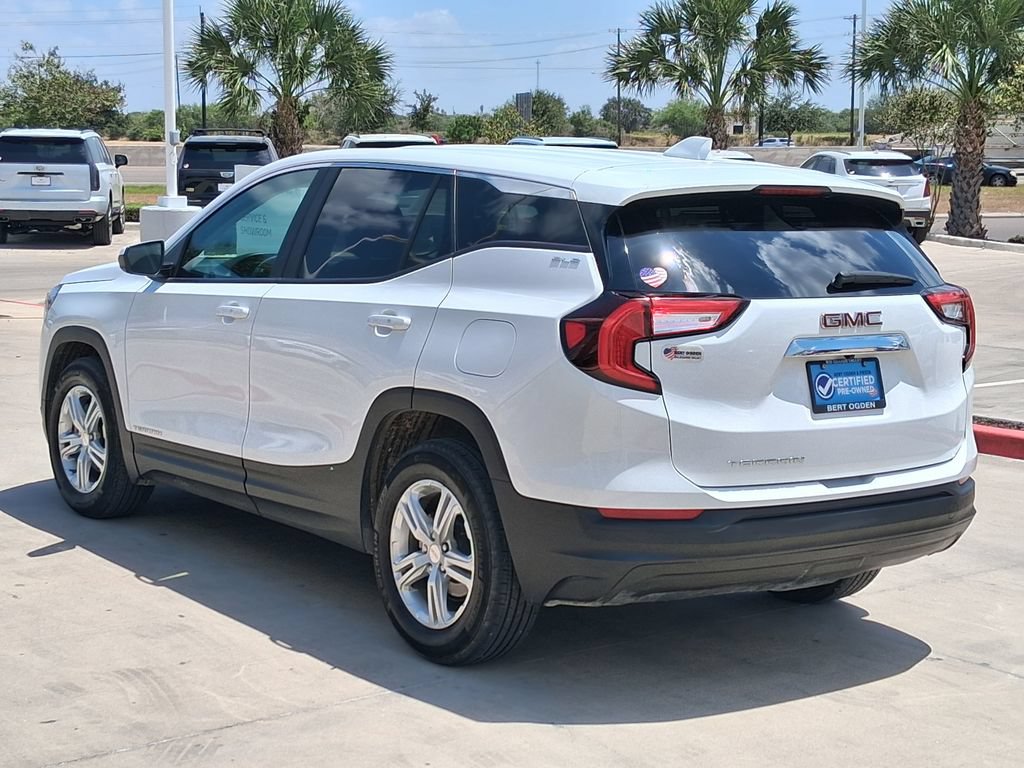Used 2024 GMC Terrain SLE FWD image 4