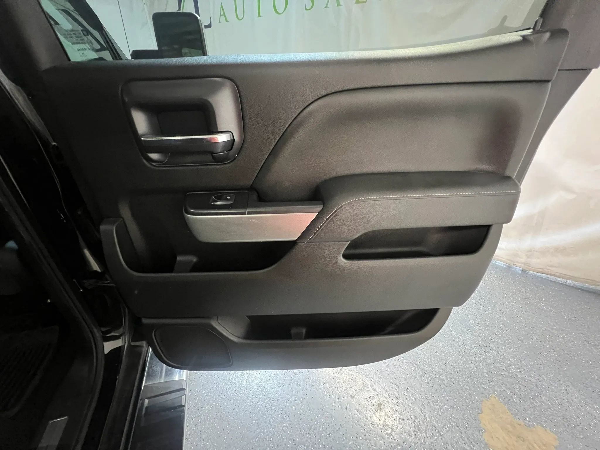 Used 2015 Chevrolet Silverado 2500 LTZ w/ Duramax Plus Package AWD/4WD image 24