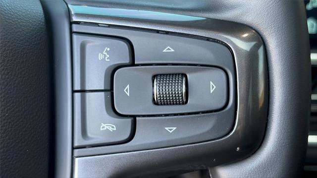 Used 2025 Chevrolet Silverado 2500 High Country w/ High Country Premium Package AWD/4WD image 7