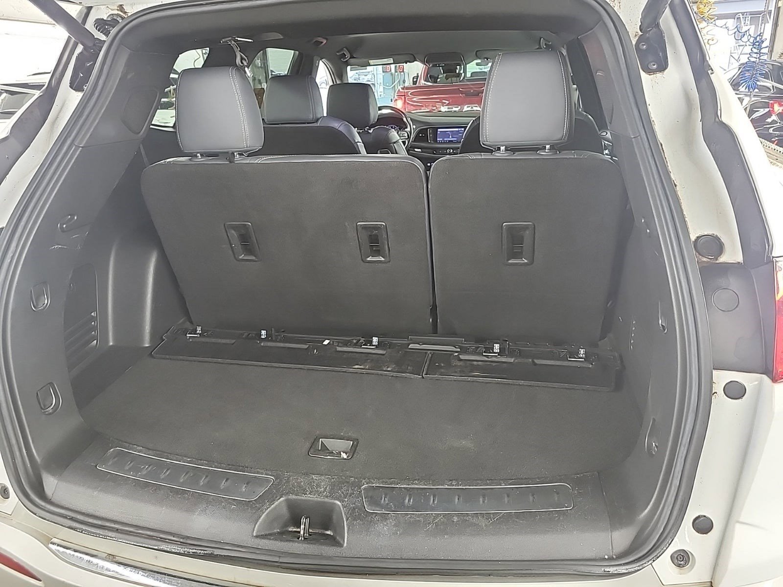 Used 2024 Buick Enclave Premium AWD/4WD image 16
