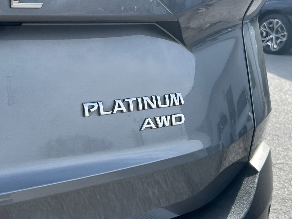 Used 2021 Nissan Rogue Platinum image 7