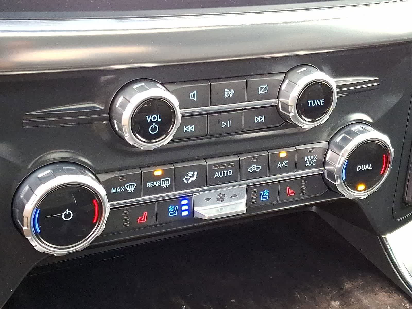 Used 2022 Ford F150 Lariat image 24