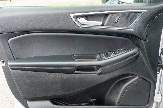 Used 2024 Ford Edge SEL AWD/4WD image 16