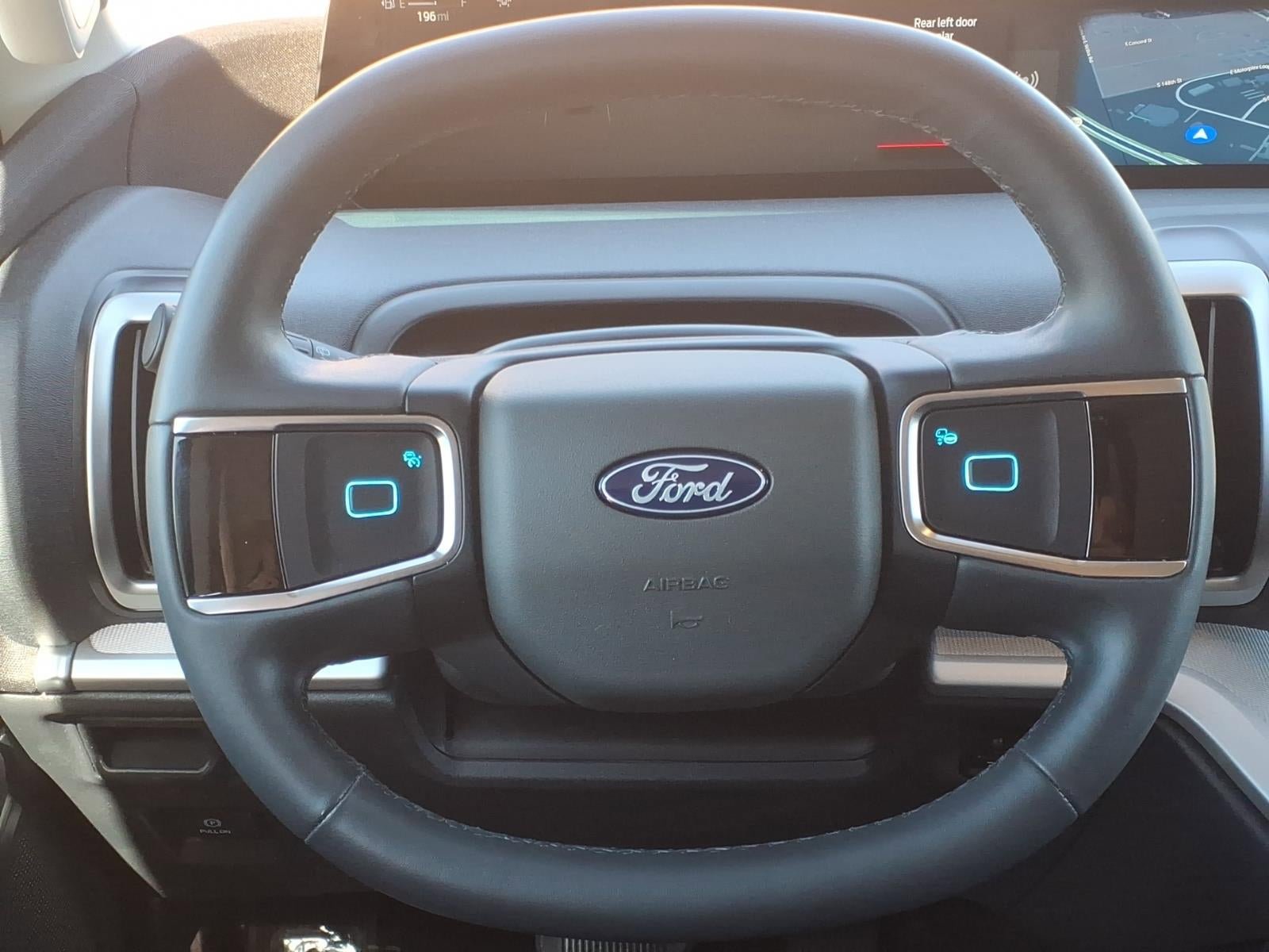 Certified 2025 Ford Expedition Active image 21