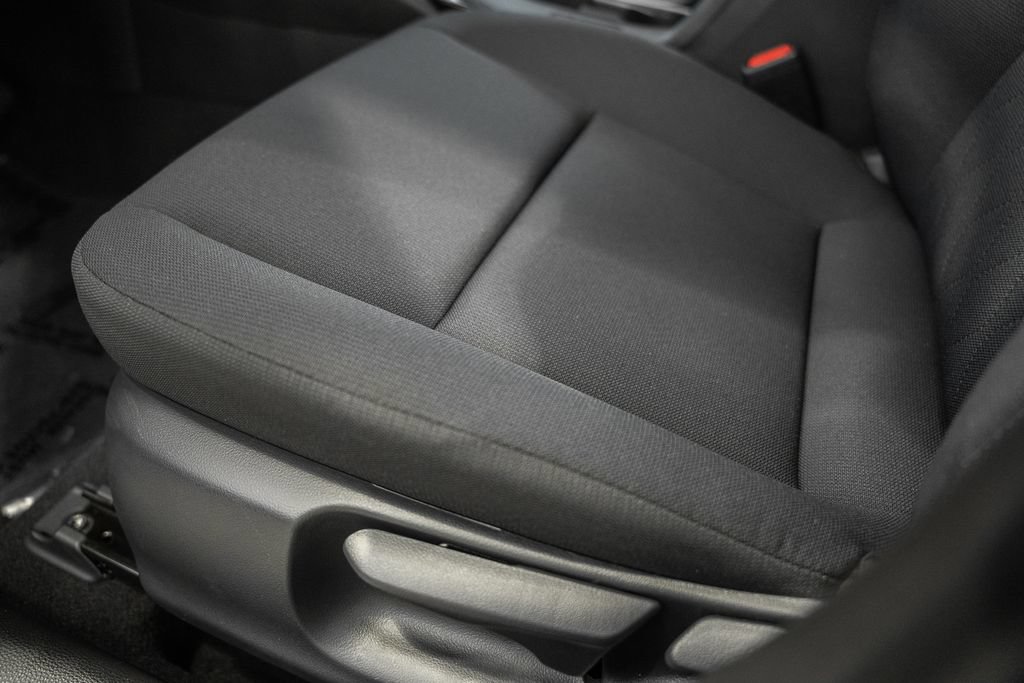 Used 2026 Toyota Corolla LE FWD image 31
