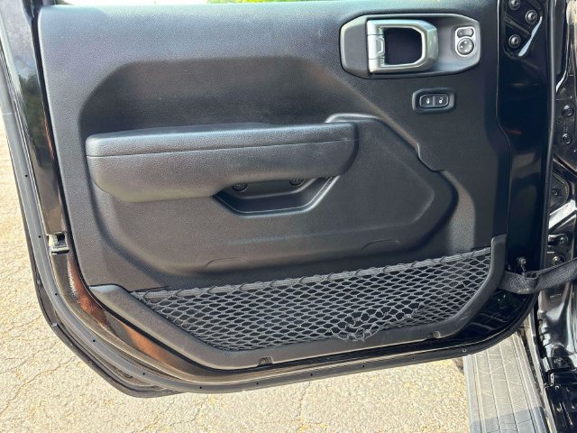 Used 2023 Jeep Gladiator Sport AWD/4WD image 13