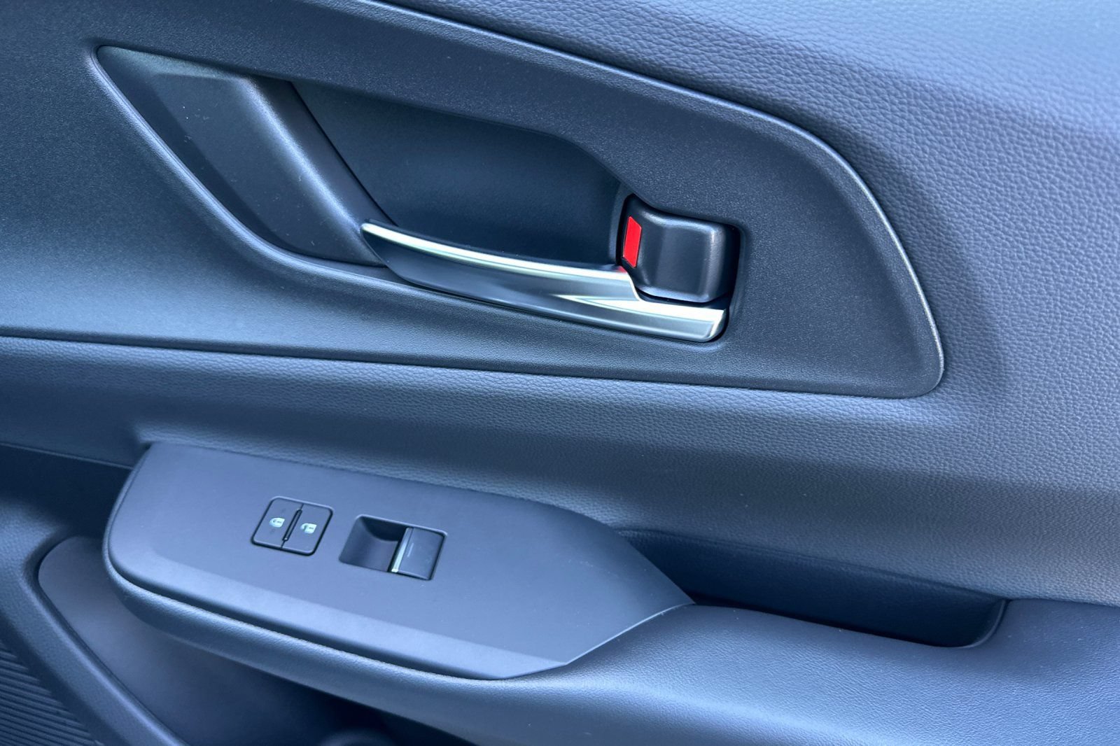 New 2026 Toyota Prius Plug-In Hybrid FWD image 20