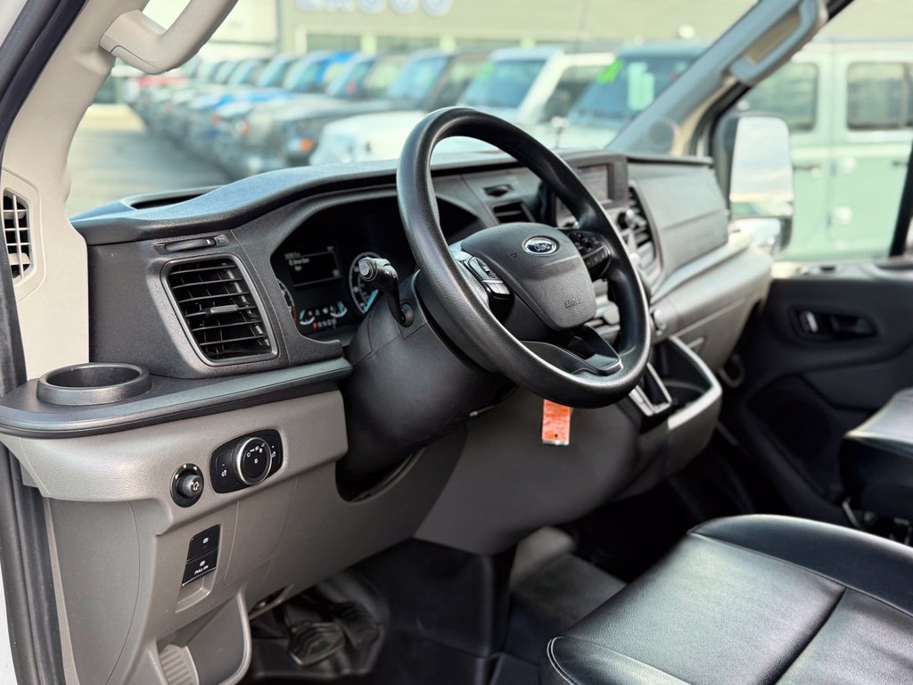 Used 2022 Ford Transit 250 148 High Roof AWD image 9