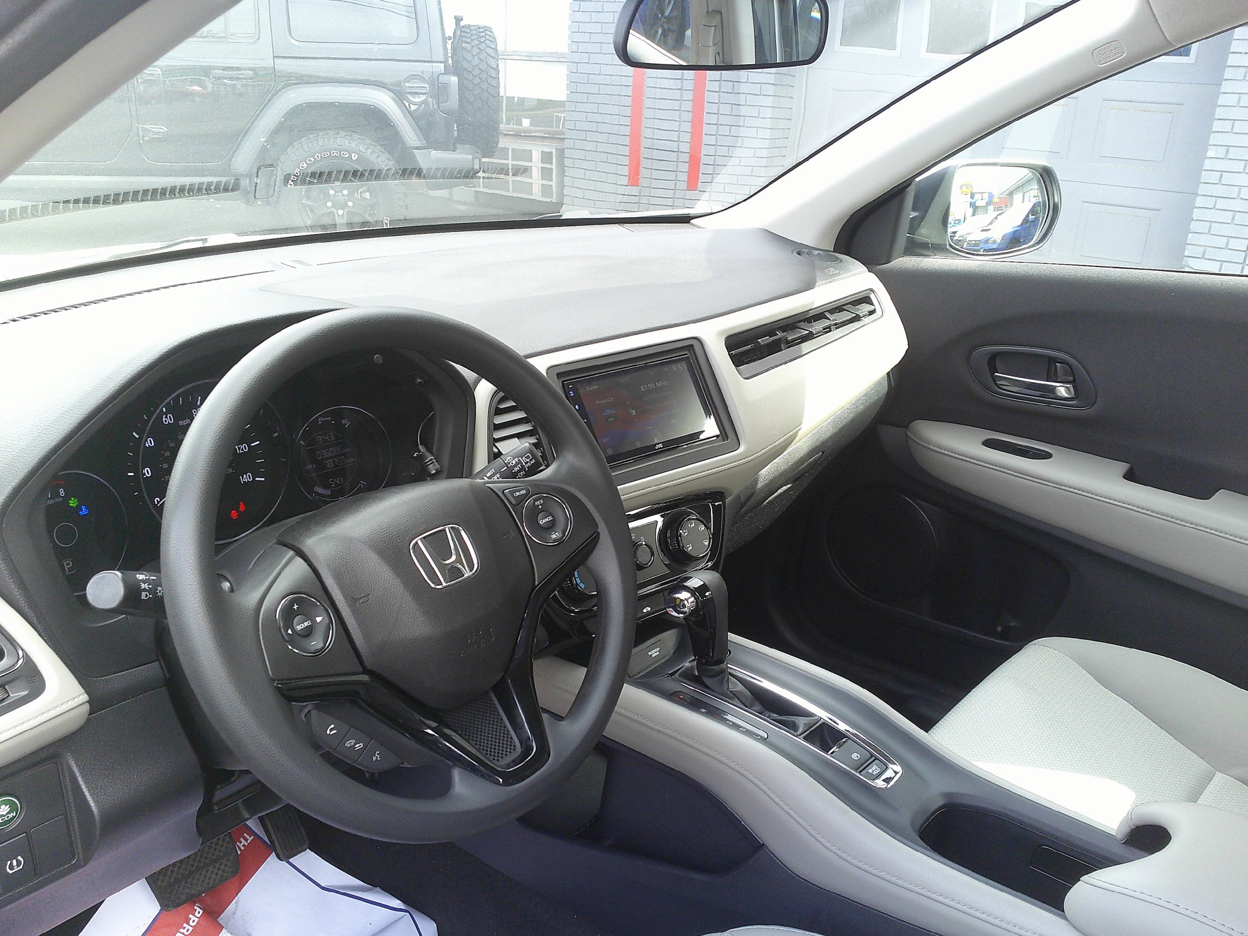 Used 2019 Honda HR-V LX image 20