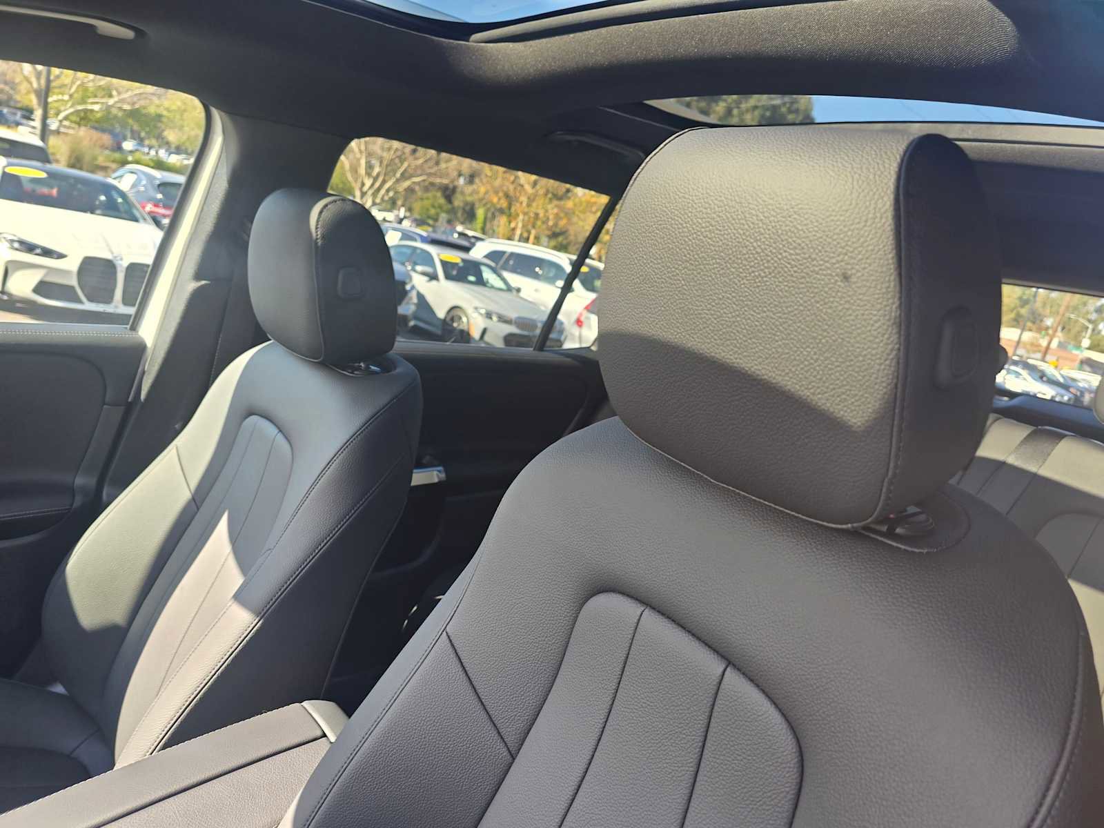 Used 2025 Mercedes-Benz GLB 250 GLB 250 image 26