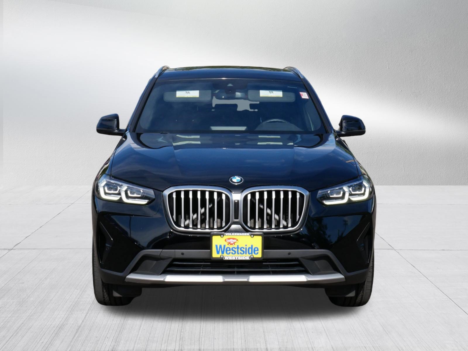 Used 2023 BMW X3 xDrive30i w/ Convenience Package AWD/4WD image 2
