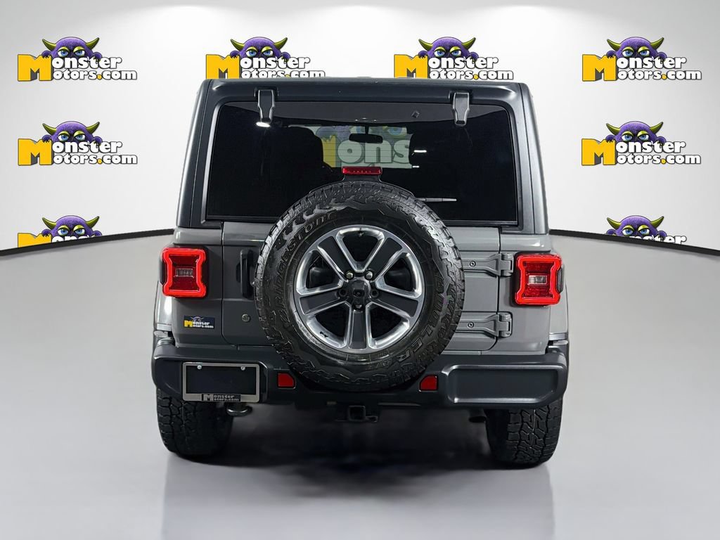 Used 2019 Jeep Wrangler Unlimited Sahara w/ Dual Top Group AWD/4WD image 6