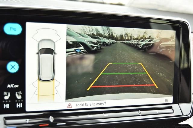 New 2026 Volkswagen Atlas SEL image 13