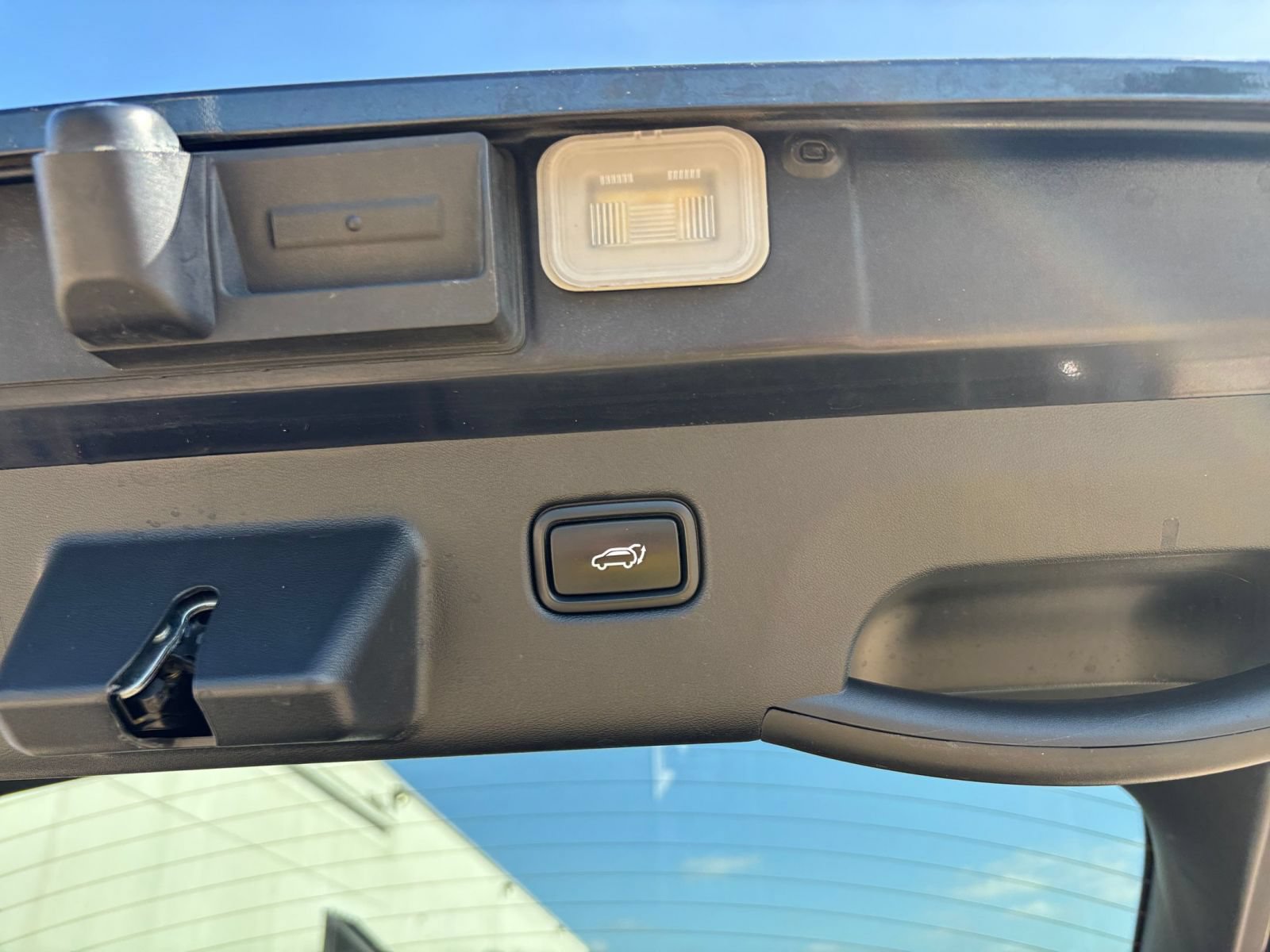 Used 2024 Kia EV6 Wind RWD image 28