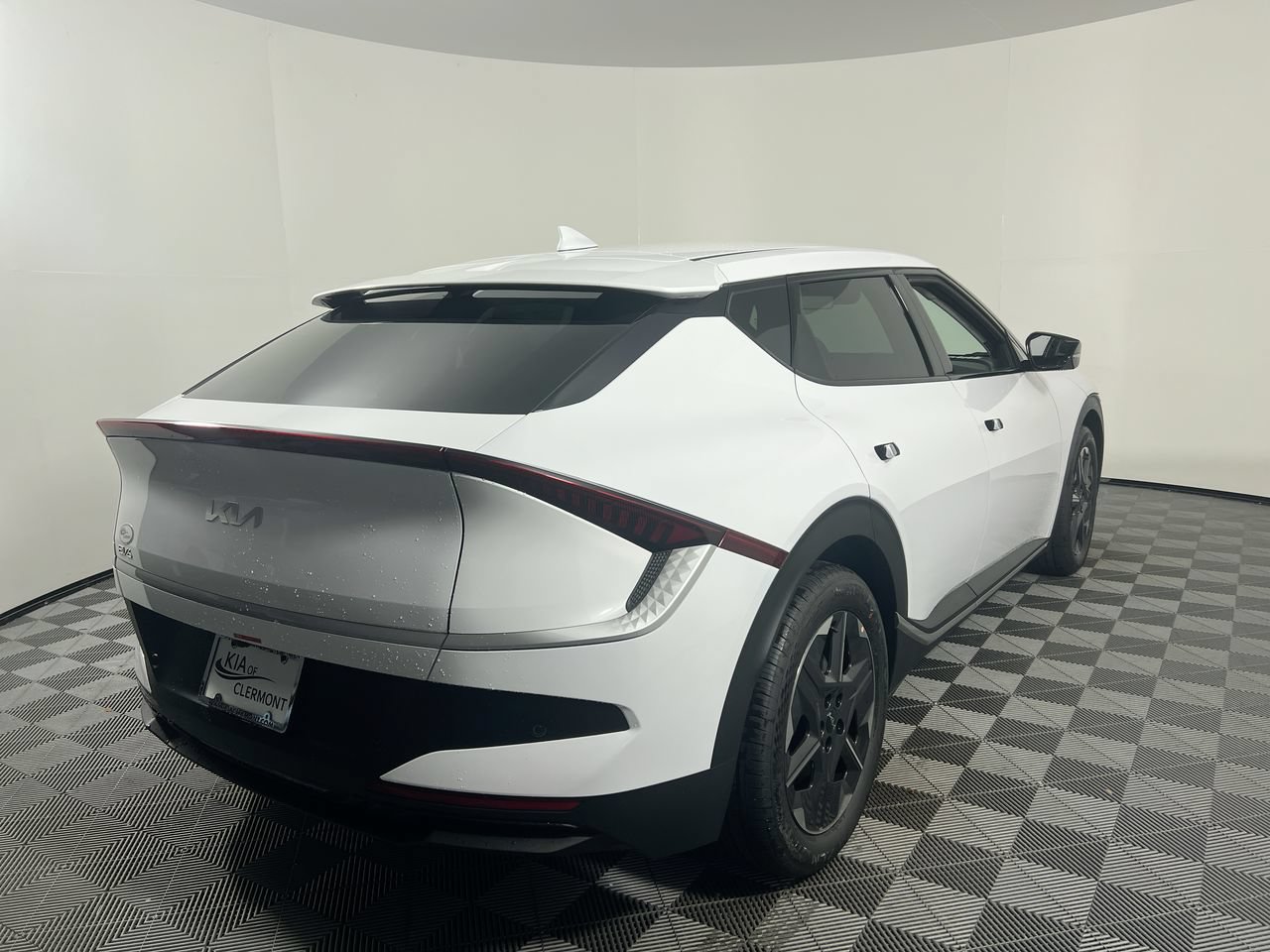 New 2026 Kia EV6 Light RWD image 3