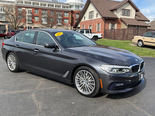Used 2017 BMW 540i xDrive image 40