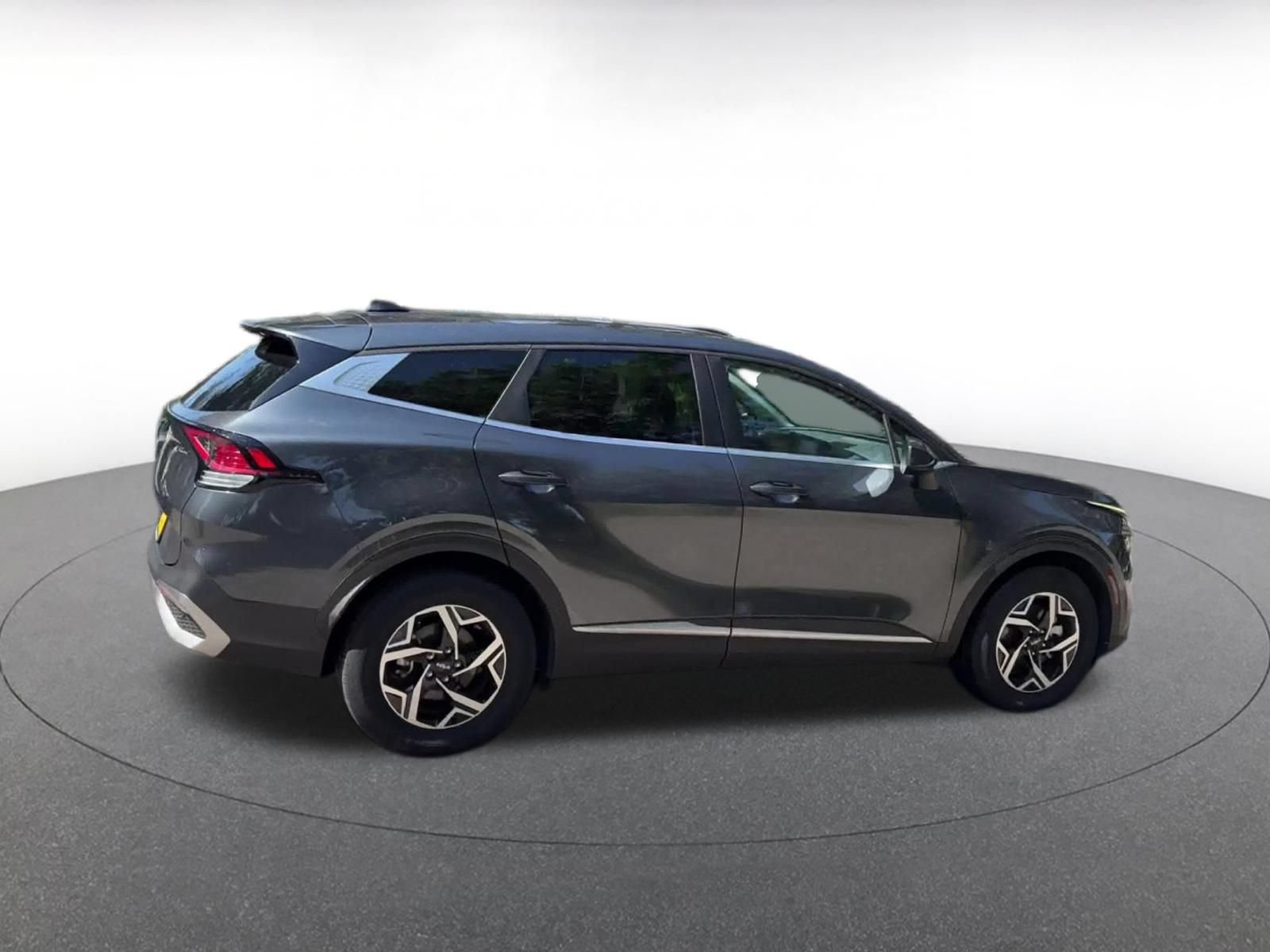 Used 2025 Kia Sportage LX FWD image 14