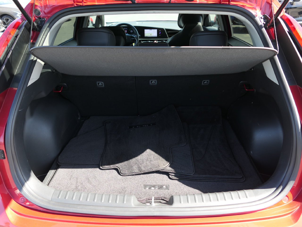Certified 2024 Kia Niro EX FWD image 23