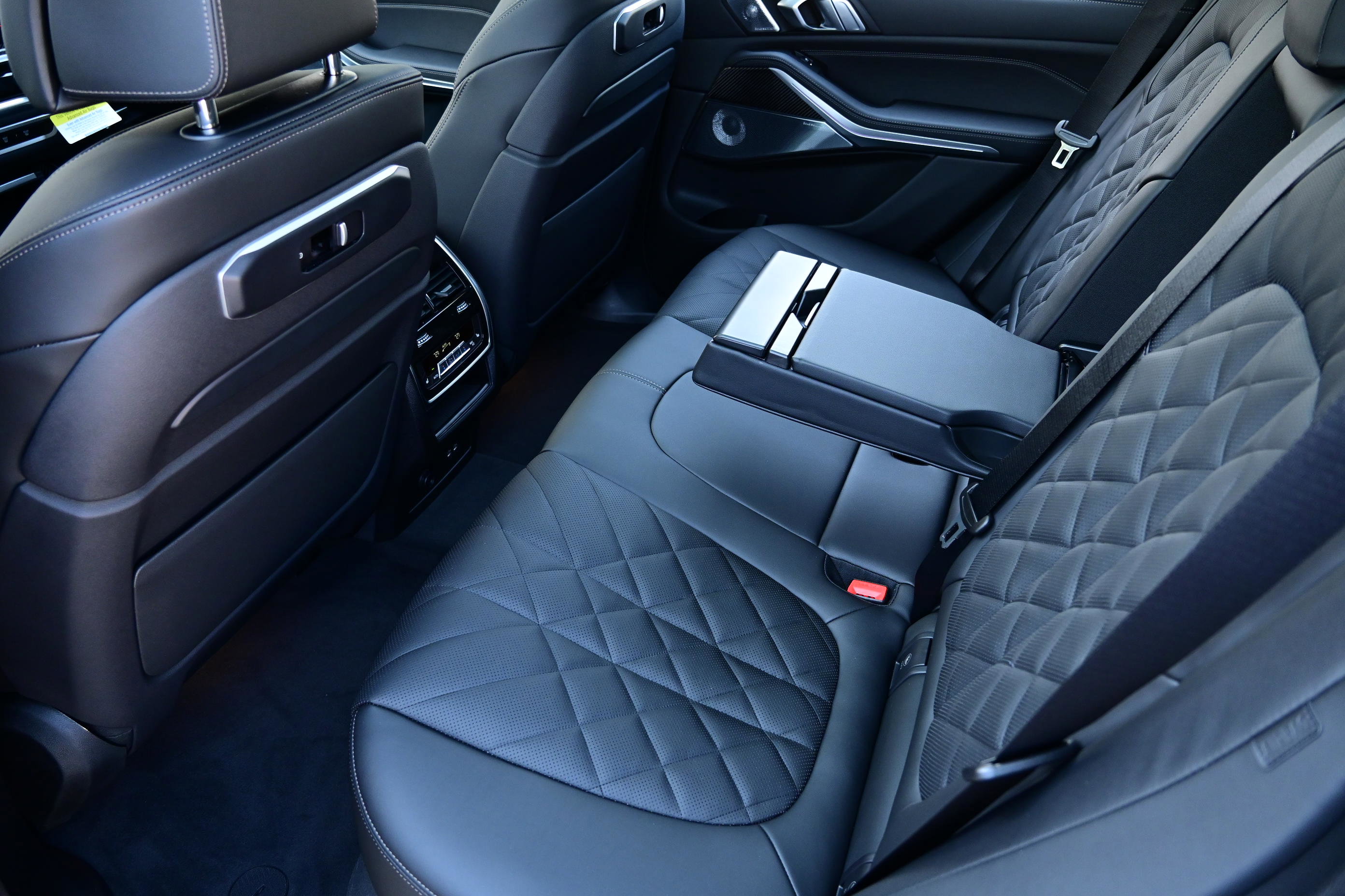 New 2026 BMW X5 M60i image 11