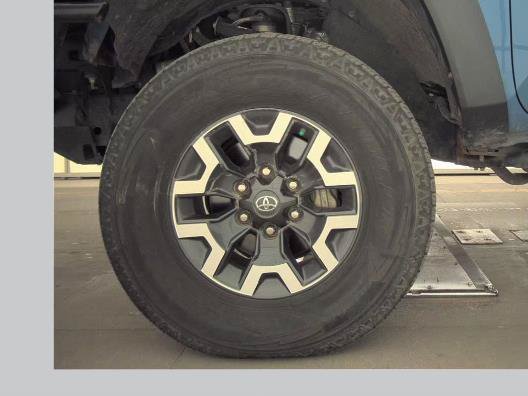 Used 2019 Toyota Tacoma TRD Off-Road AWD/4WD image 8
