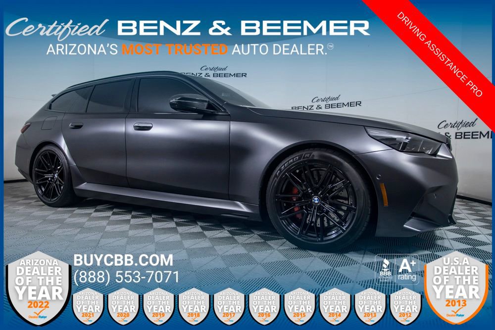 Used 2025 BMW M5 Touring AWD/4WD image 1